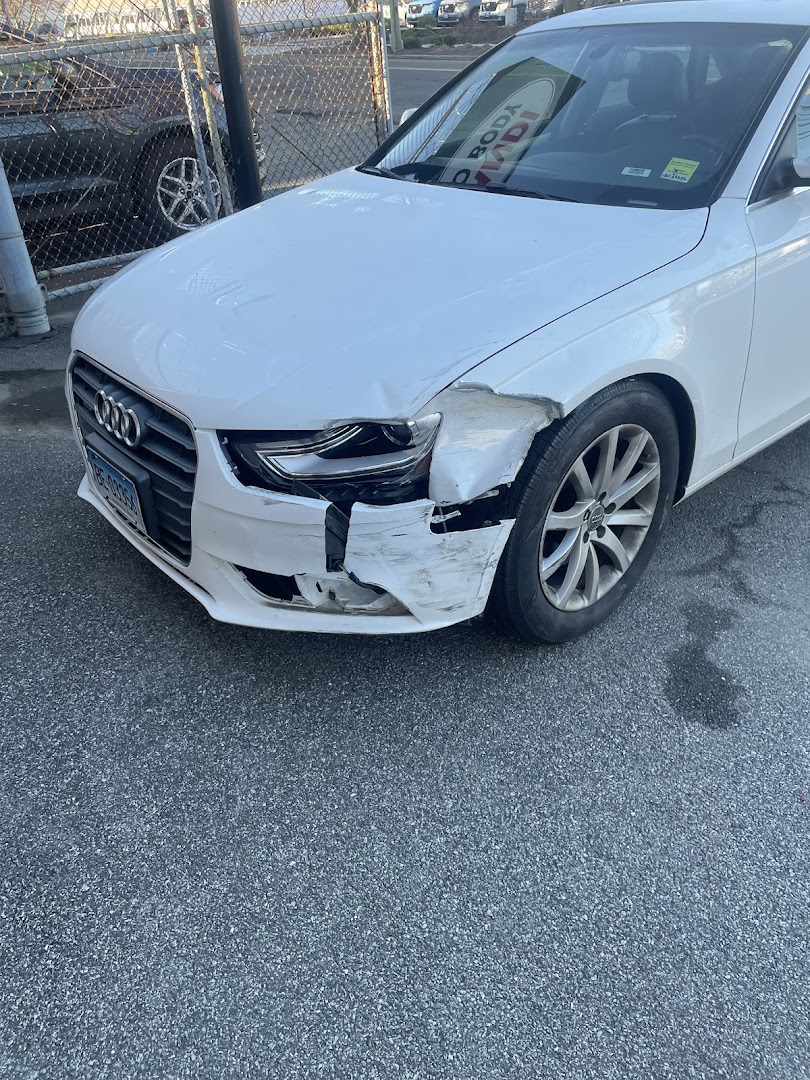 Mandi Auto Body shop photo 2